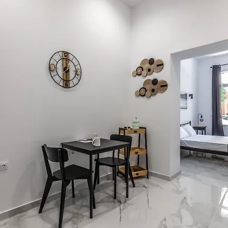 Apartamento Aris Urban Pagrati Atenas Exterior foto